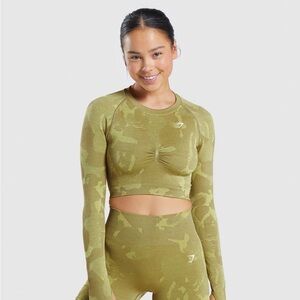 ADAPT CAMO SEAMLESS LONG SLEEVE CROP TOP